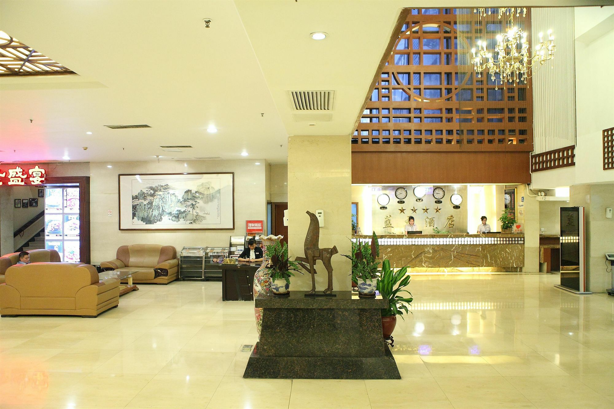 Bluesky Hotel Canton Esterno foto