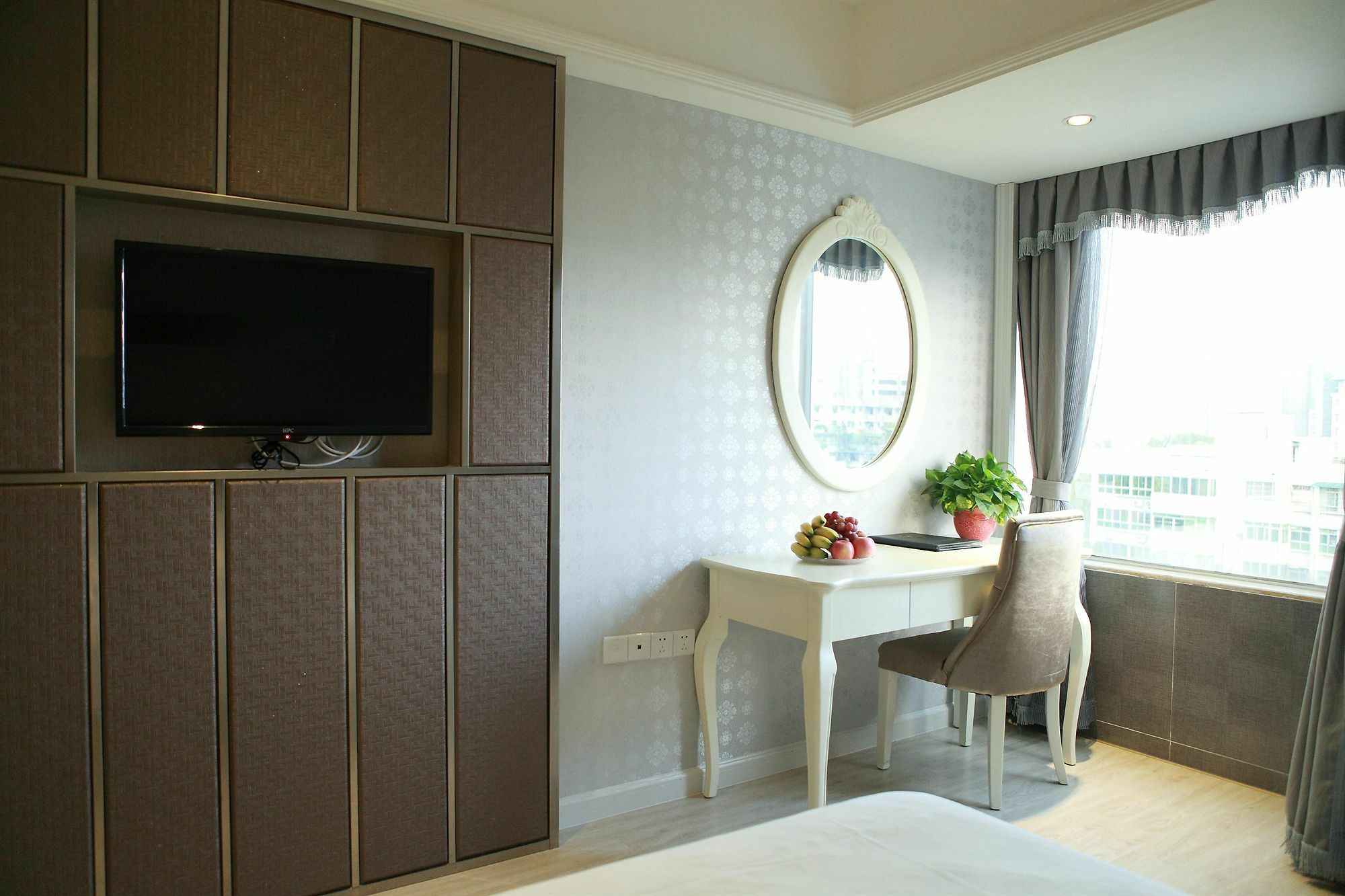 Bluesky Hotel Canton Esterno foto